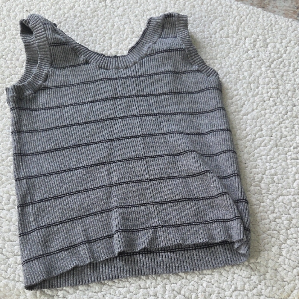 GRAY TANK TOP
